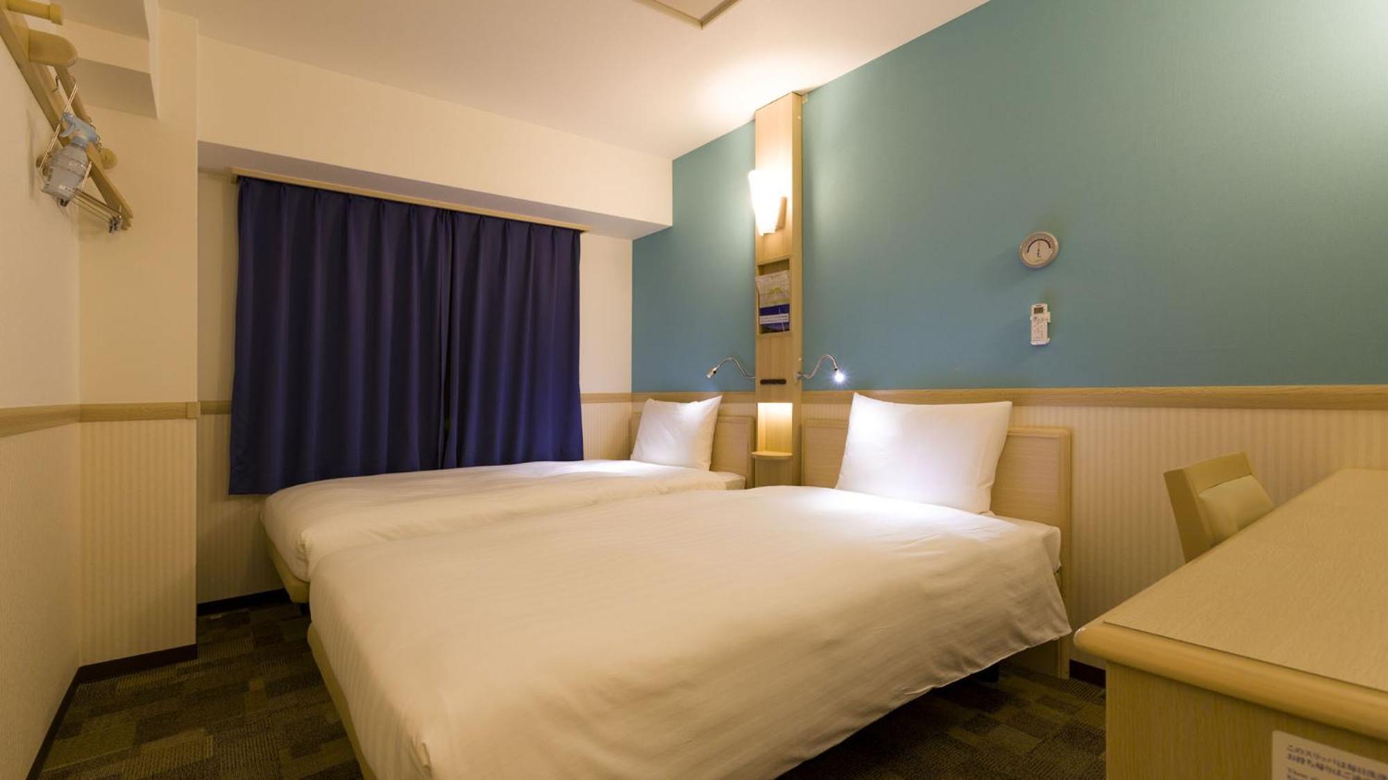 Toyoko Kanayama 3*